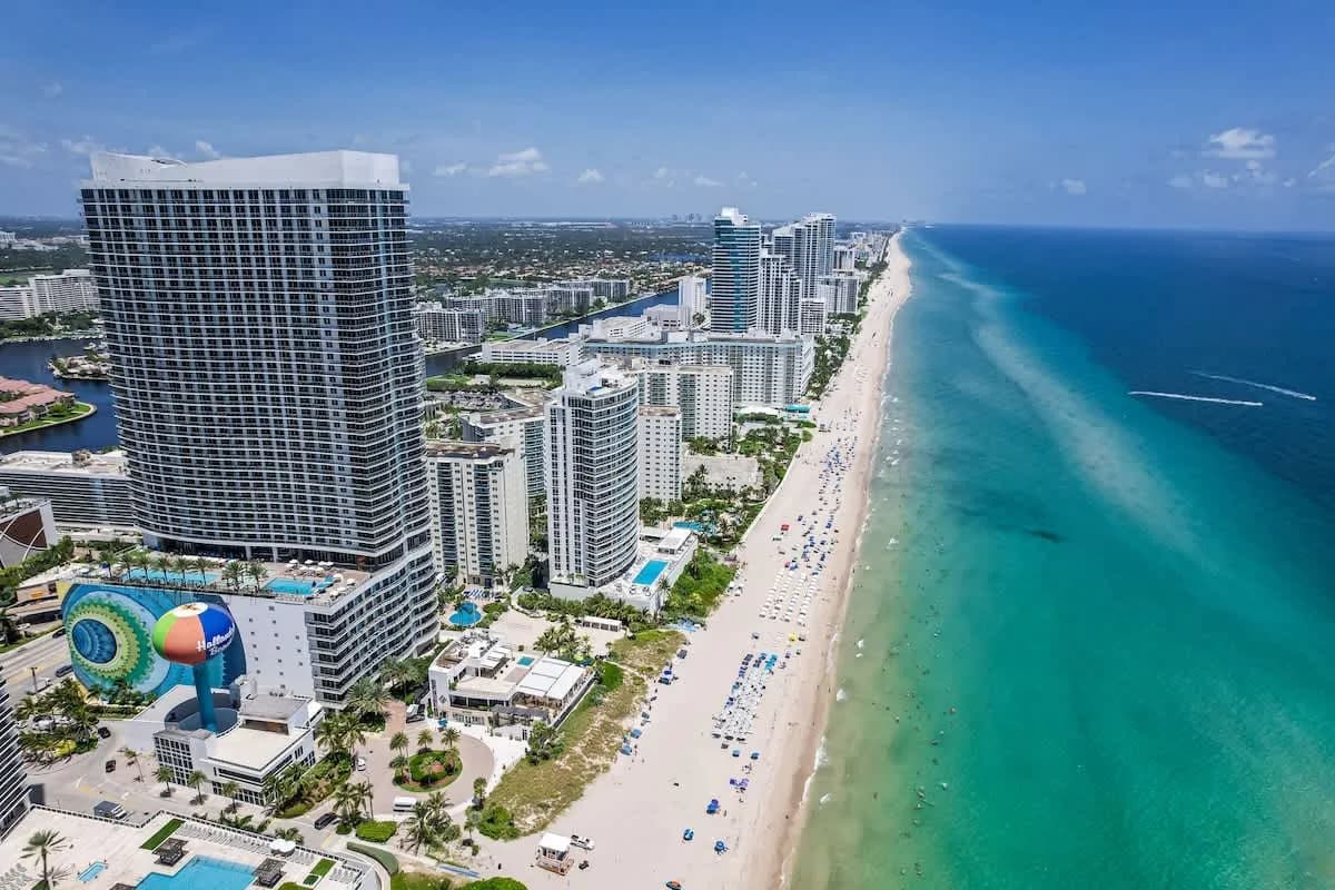 Resort Exterior | Prime Location | Hollywood Beach 
