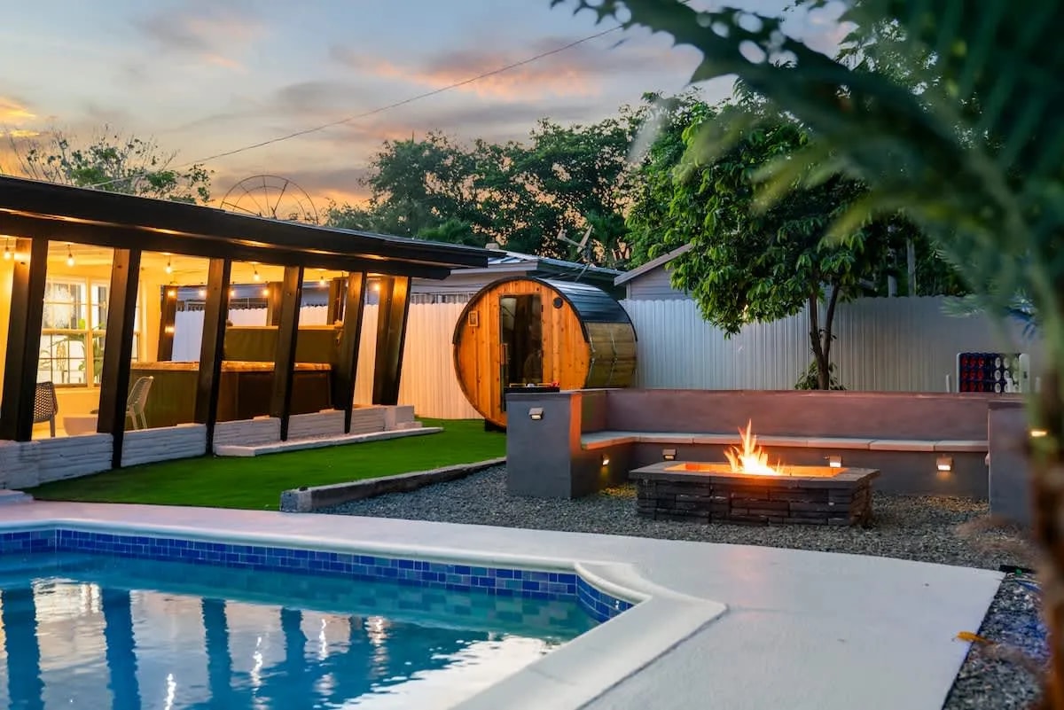 Resort-Style Miami Home,  Pool, Sauna & Jaccuzi