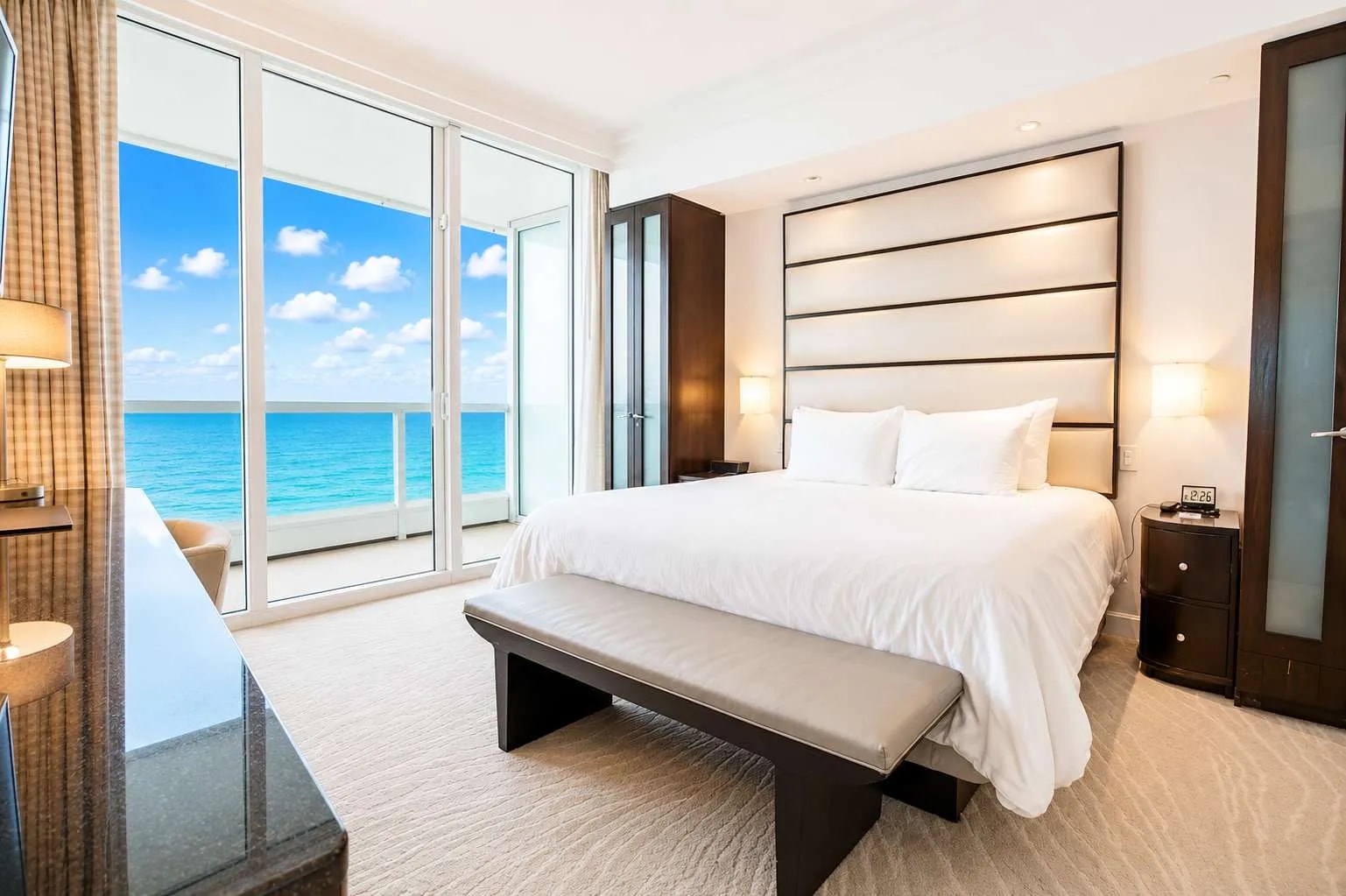 FontaineBleau|1BR Corner Beachfront w/ Spa Passes